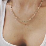 Cordão Torcido Dourado Aço Inoxidável