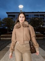 CASACO GOLA EFEITO PÊLO - Image 2