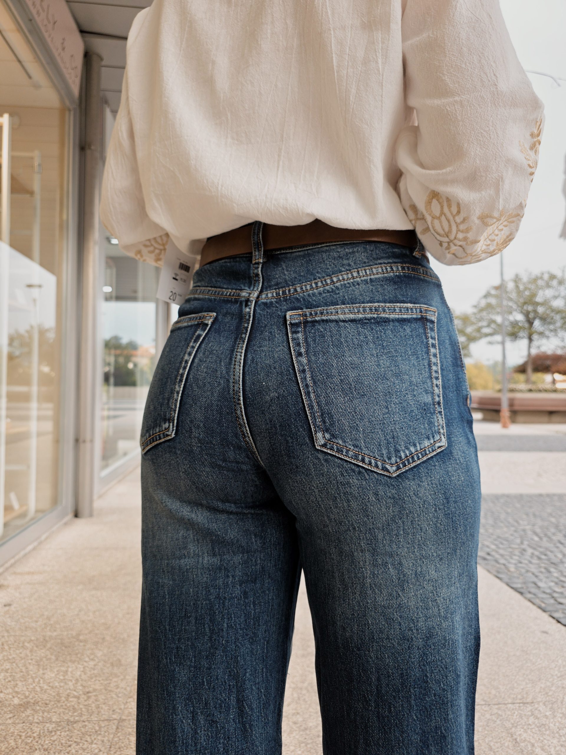 20250918_182946 CALÇA WIDELEG ESCURA - Image 1