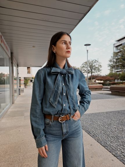 Camisa Denim Com Laço