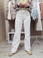 CALÇA BRANCA WIDE LEG BORDADOS