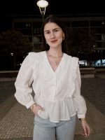 Blusa Branca Com Folho - Image 3