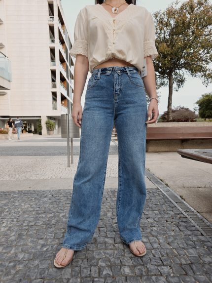 Calça Wide Leg Botão Borboleta
