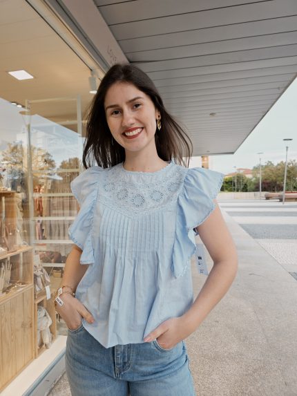 Blusa Azul Bordado