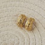 Brinco Semi Argola Dourado Com Brilho Aço Inox