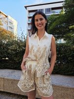 Colete Bege Com Bordado Dourado - Image 3