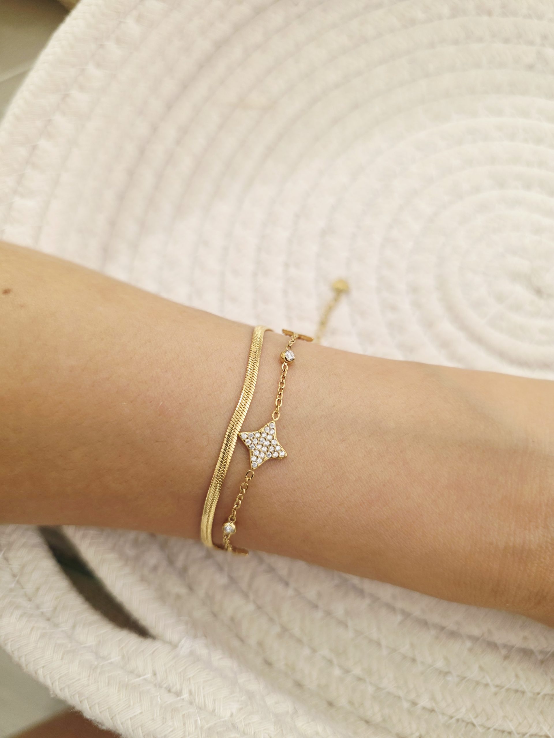 20260722_142706 Pulseira Dourada Pingente Estrela - Image 1