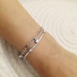 Pulseira Prateada Com Pingentes